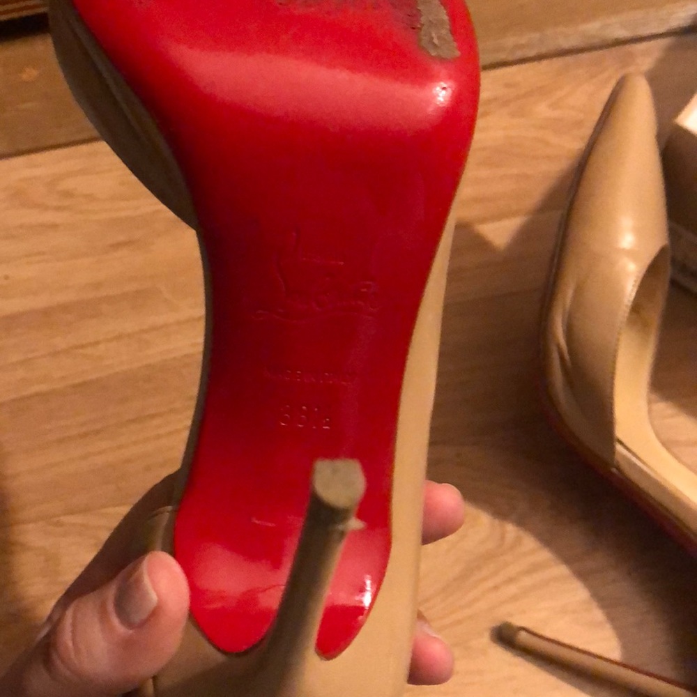 Authentic Louboutin nude heels - Picture 6 of 8